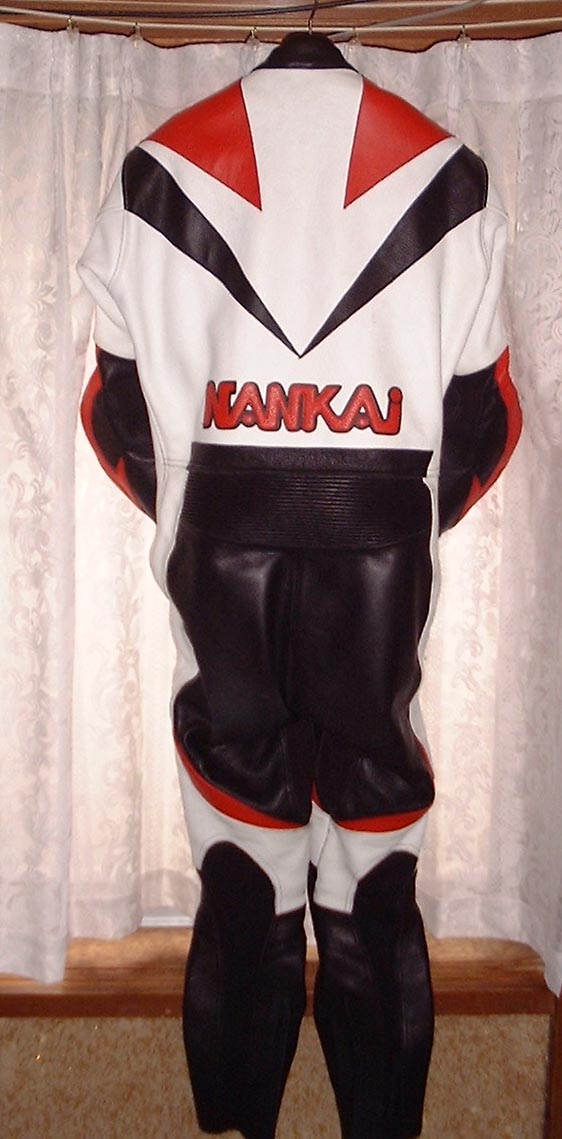 �c�i�M���